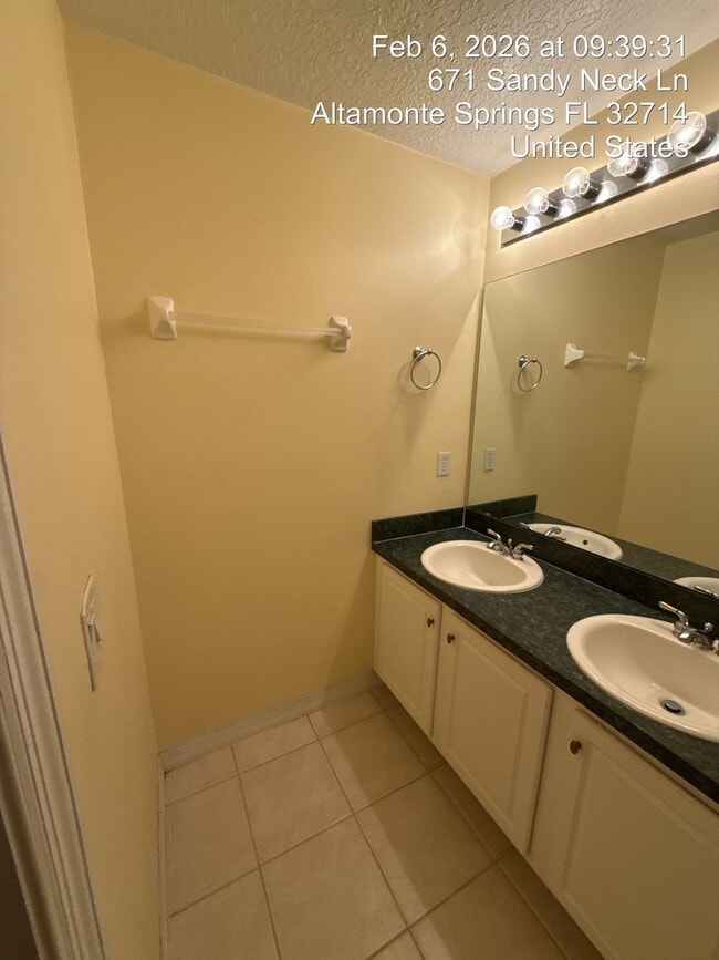 Building Photo - Move-In Ready 3-Bedroom 2 bath Condo in Prime Altamonte Springs - KEY WEST CONDOMINIUMS — Apply T...