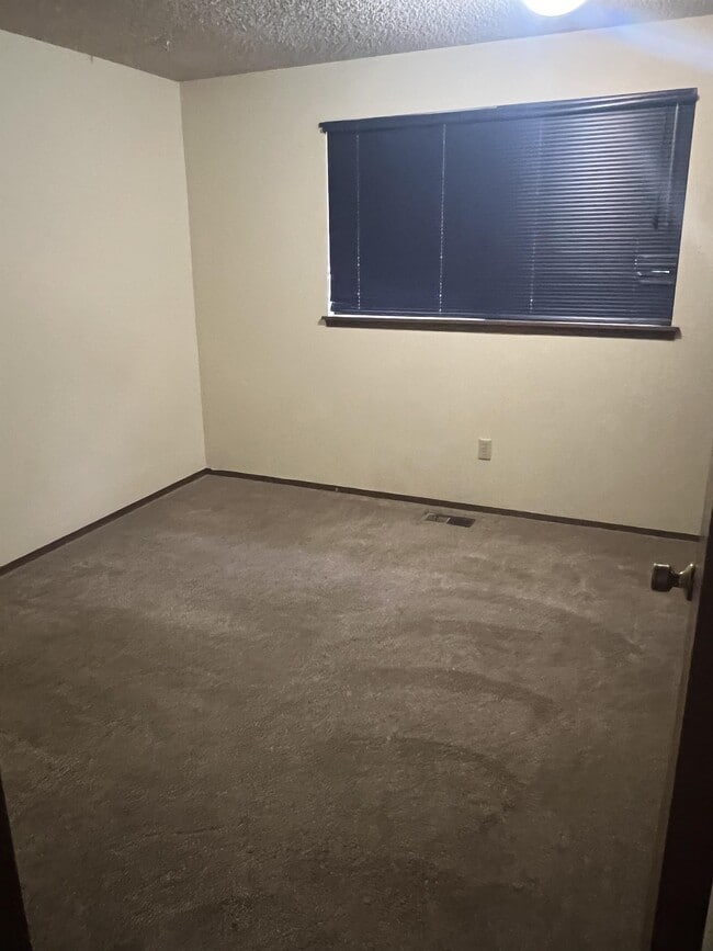 Building Photo - 4426 Holly Ln NW