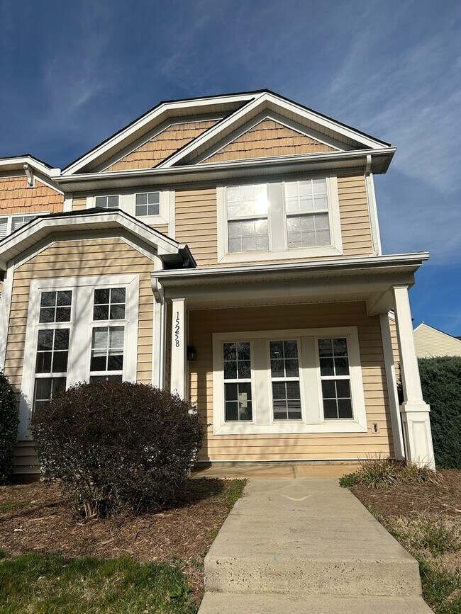 Building Photo - Four bedroom townhome in Caldwell Station