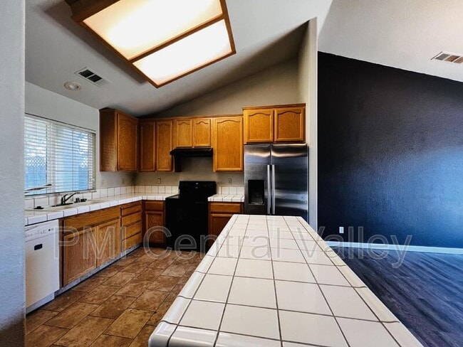 Building Photo - 3492 Gerald Ct