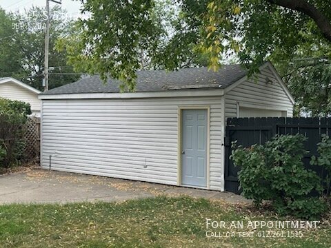 Building Photo - 3145 5th Ave S