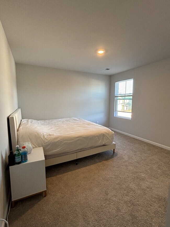 Building Photo - 342 Tiliwa St