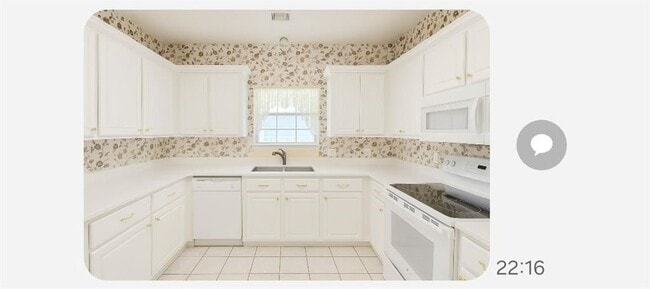 Building Photo - 125 Princeton Dr