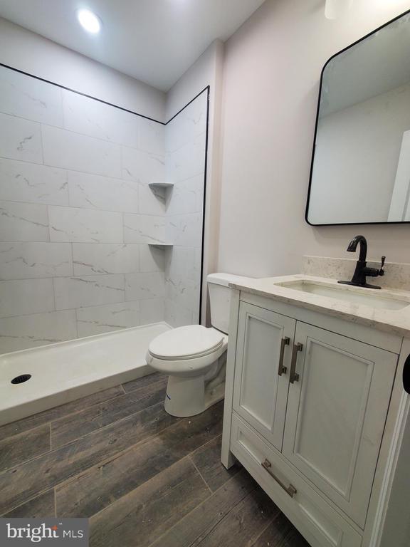 Building Photo - 9 Butler Ct