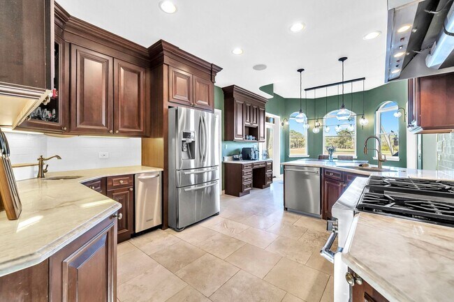 Building Photo - 1393 Sunset Beach Dr