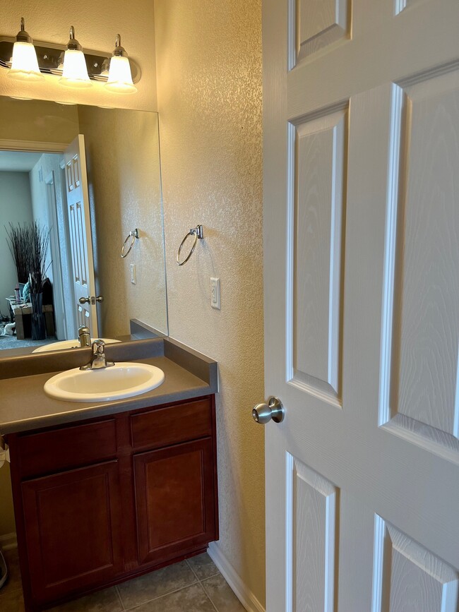 Building Photo - 12783 Leyden St