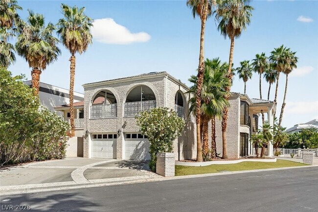 Building Photo - 2834 Queens Courtyard Dr
