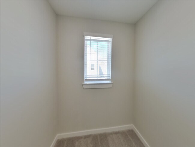 Building Photo - 22817 Terrazzo Dr