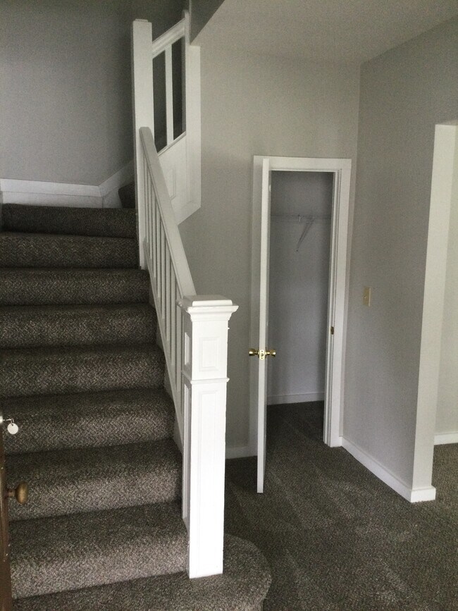 Building Photo - 80 N Fulton St