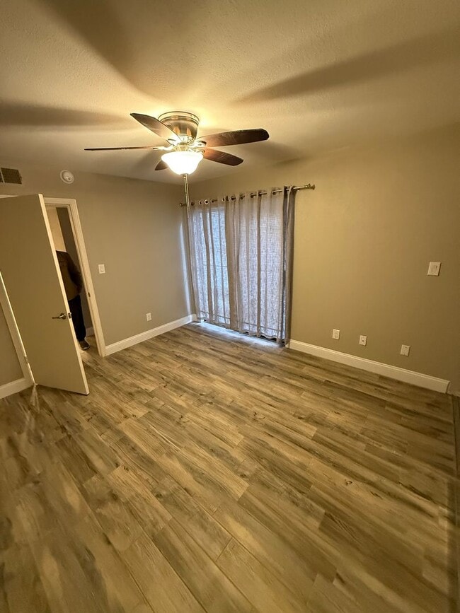 Building Photo - Great 1 Bedroom in Hurst! Totally updated!