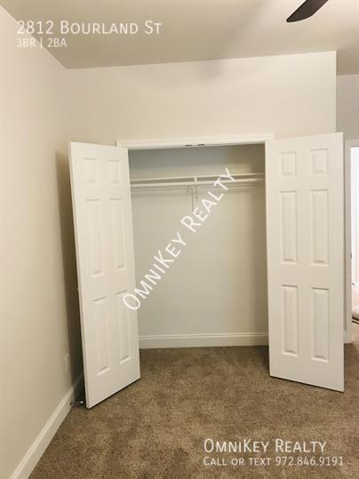 Building Photo - 2812 Bourland St