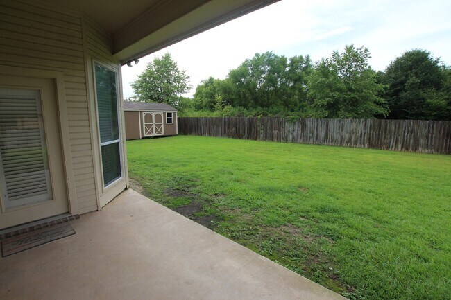 Building Photo - Coming Soon: Beautiful 3 Bedroom, 2 Bath n...