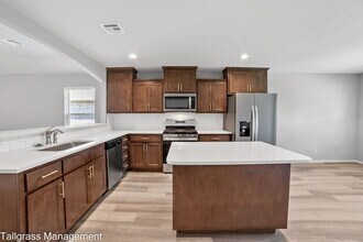 Building Photo - 4/2/2 Home in Sand Springs | MOVE IN SPECIAL!