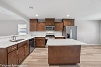 Building Photo - 4/2/2 Home in Sand Springs | MOVE IN SPECIAL!