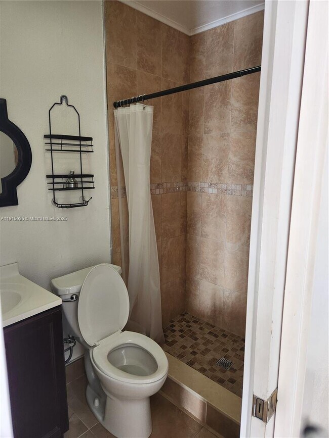 Building Photo - 10020 SW 213th Terrace