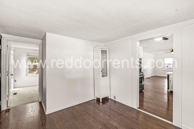 Building Photo - 1602 E 46th St