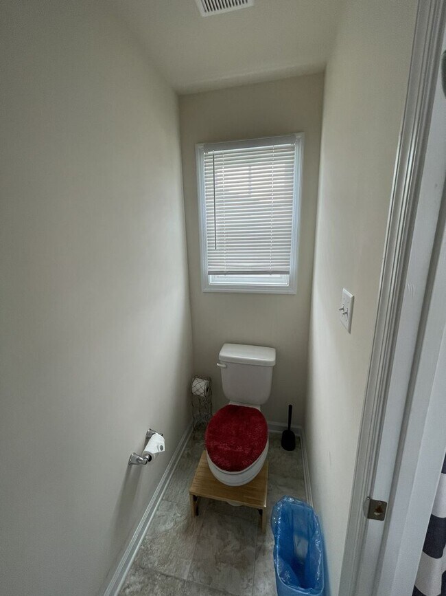 Building Photo - 2913 Seven Kings Ct