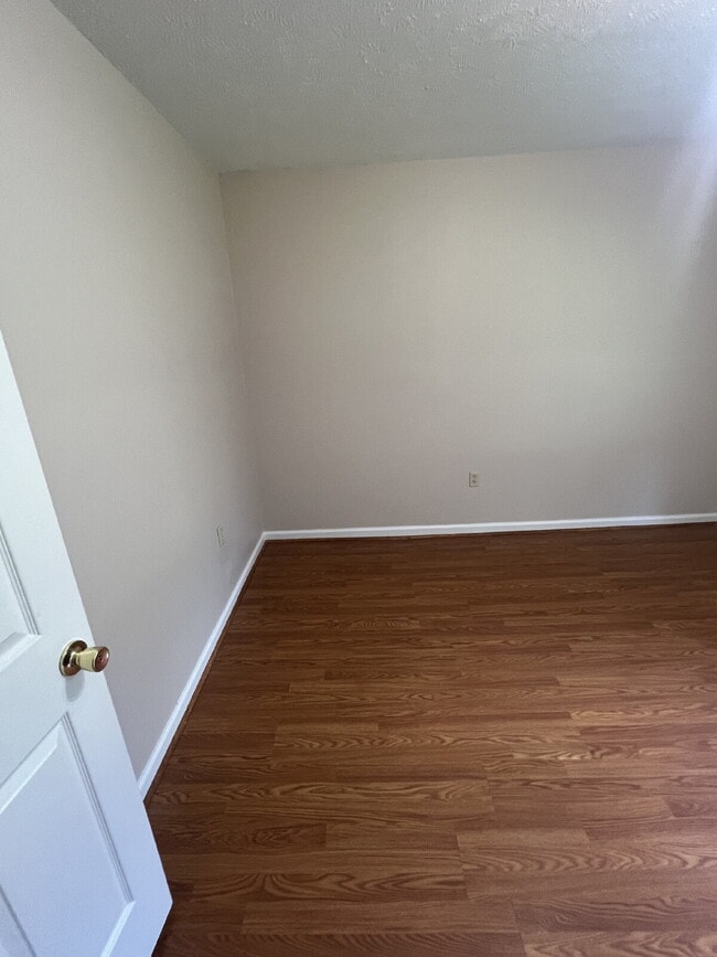 Building Photo - Charming 2-Bedroom Home Plus Bonus Attic S...