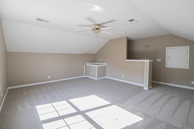 Building Photo - 2945 Core Dr