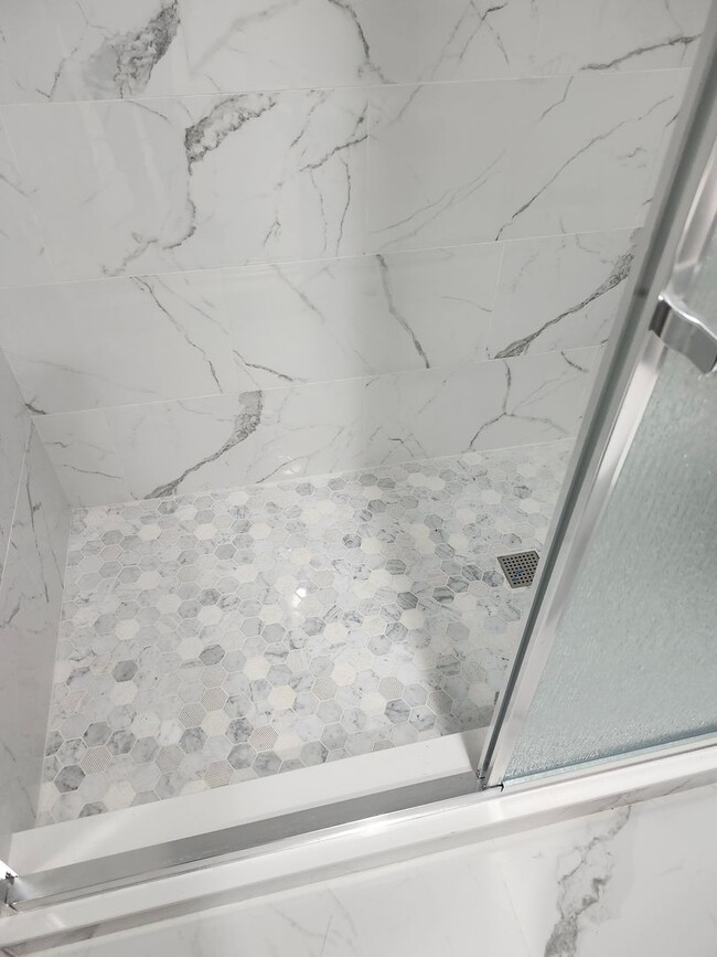 Building Photo - Single family home in great neighborhood!