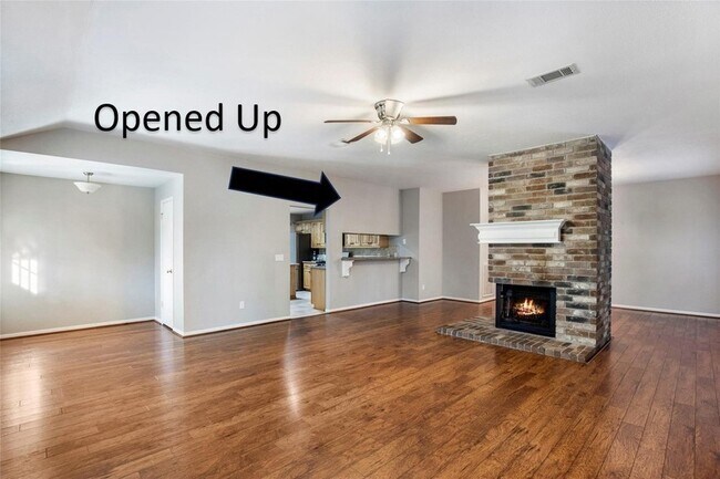 Building Photo - 98 S Village Knoll Cir