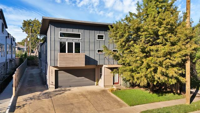 Building Photo - 5841 Oram St