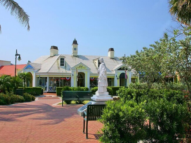 Building Photo - 1511 Gulf of Mexico Dr