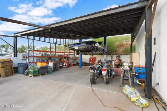 Building Photo - 221 Pso Tamex