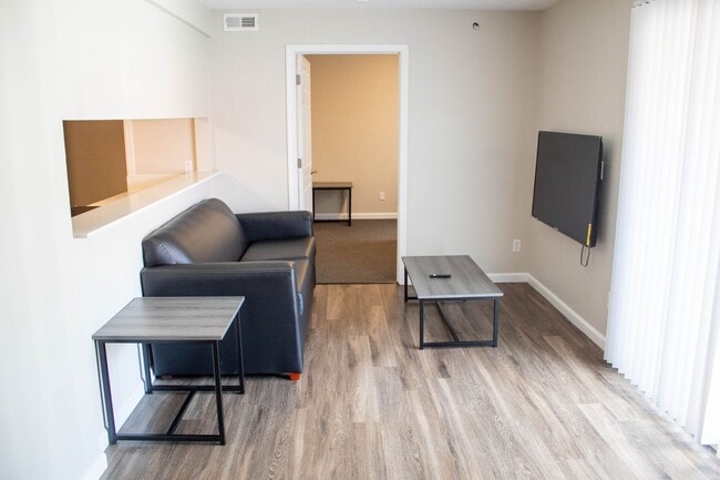 Interior Photo - 105 S Wright