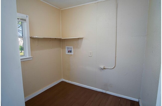 Building Photo - Great Home Near AT&T Center and Downtown!
