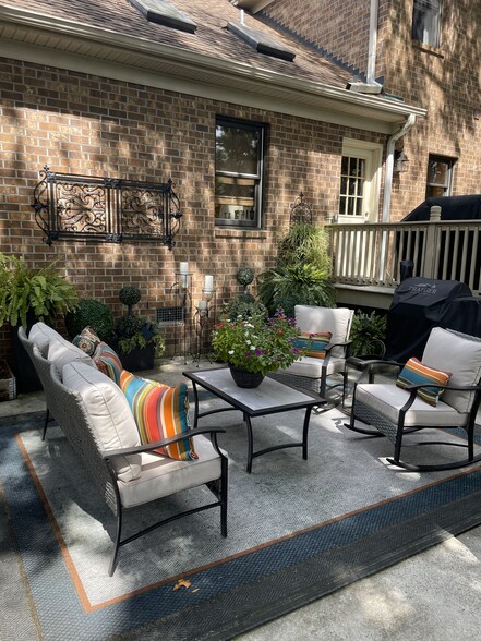 Patio - 927 blue crab way