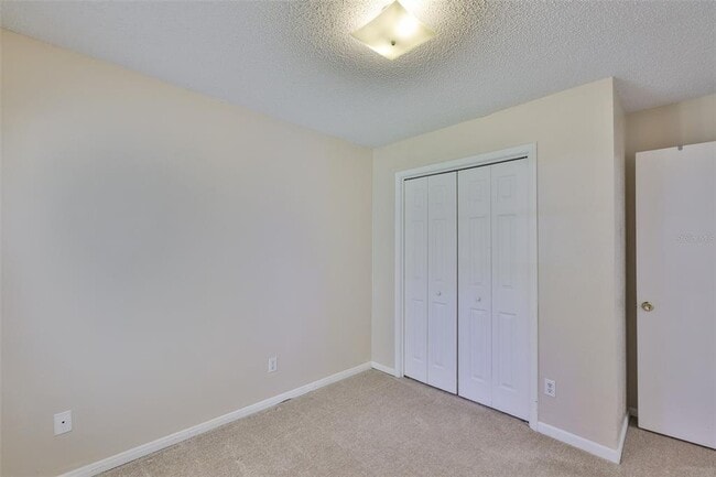 Building Photo - 11507 Valencia Dr