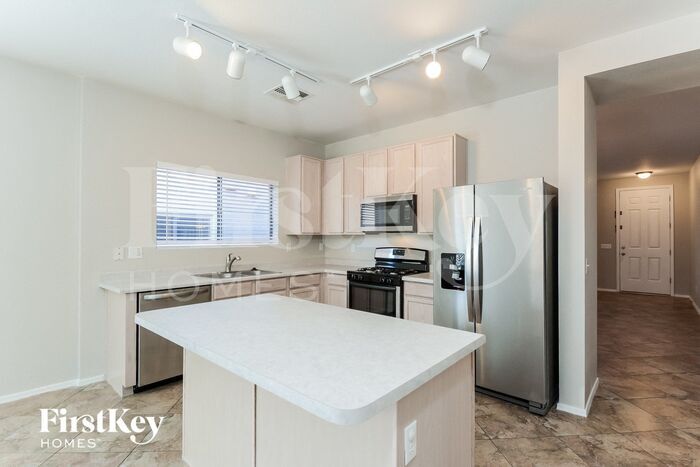 Building Photo - 12928 N Yellow Orchid Dr