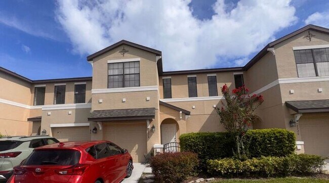 Building Photo - 2228 Seven Oaks Dr