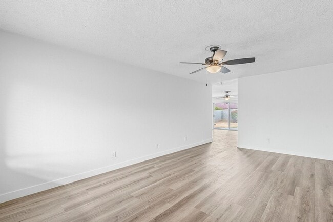 Building Photo - Wonderful East Valley Home! 4bedroom 1.5 B...