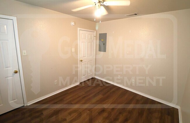 Building Photo - 3308 Cantabrian Dr