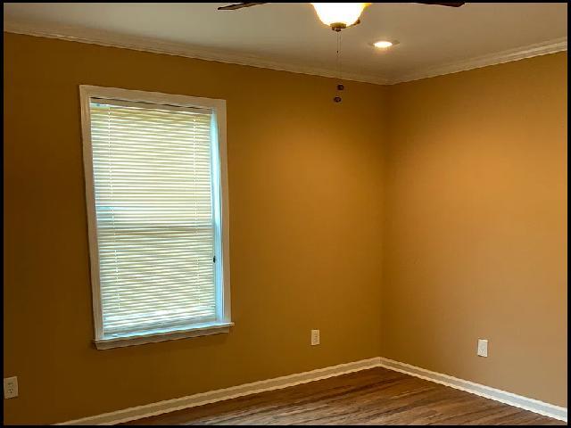 Building Photo - 6455 Lilac Dr