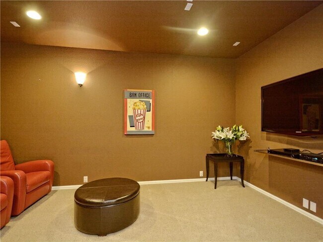 Building Photo - 208 Raindance Cove