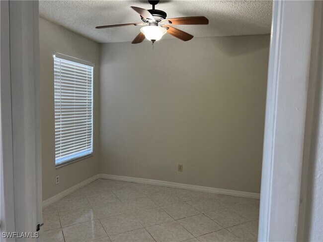 Building Photo - 153 Santa Clara Dr