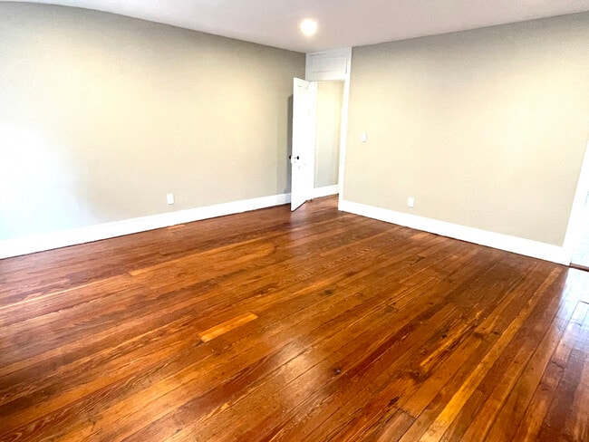 Building Photo - 4680 Umbria St