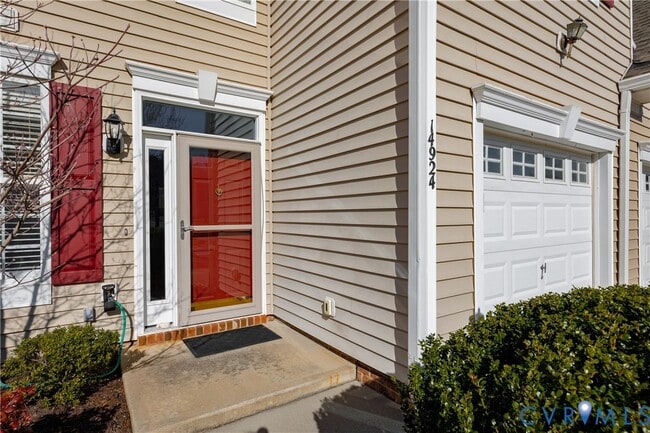 Building Photo - 14924 Watermill Lake Trail