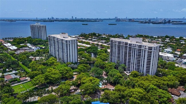 Building Photo - 4000 Towerside Terrace