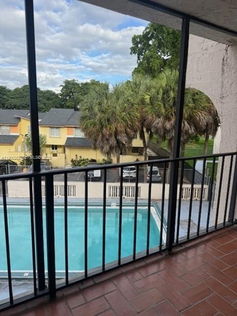 Building Photo - 9678 Fontainebleau Blvd