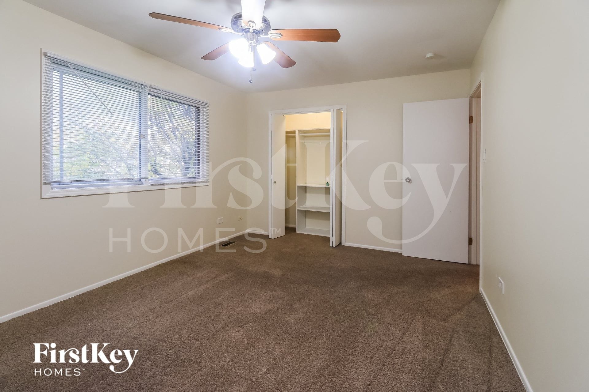 Building Photo - 7437 W Hickory Creek Dr