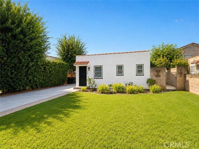 Building Photo - 440 E Puente St
