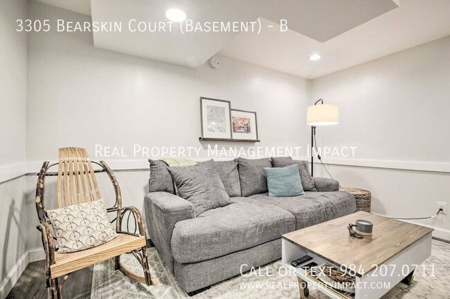 Building Photo - 3305 Bearskin Ct
