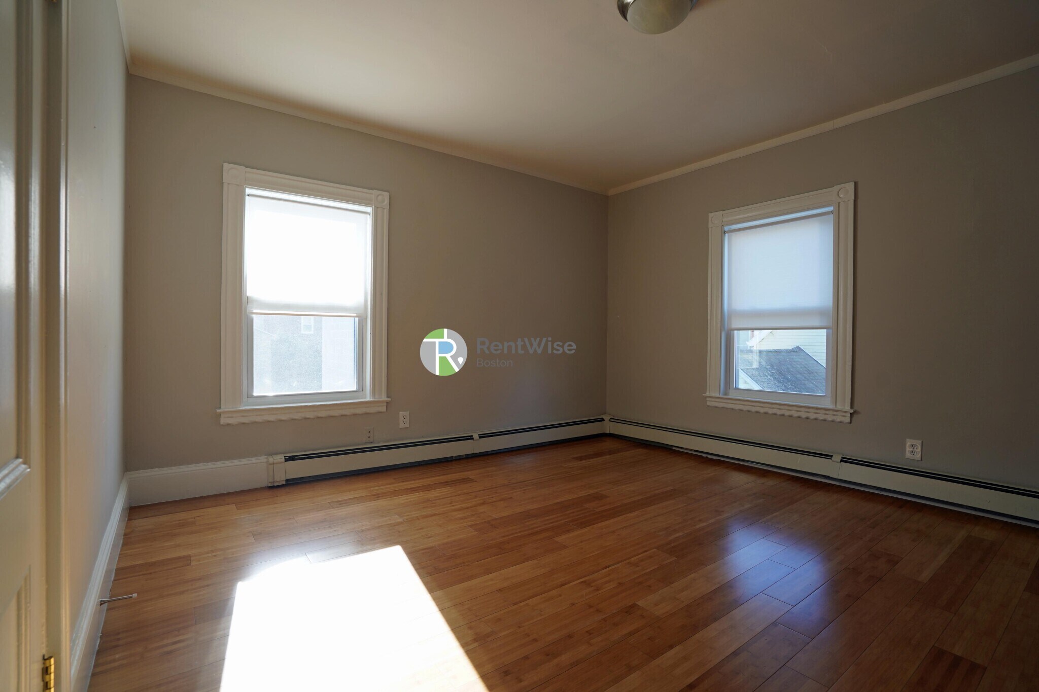 Building Photo - 50 A Winship St