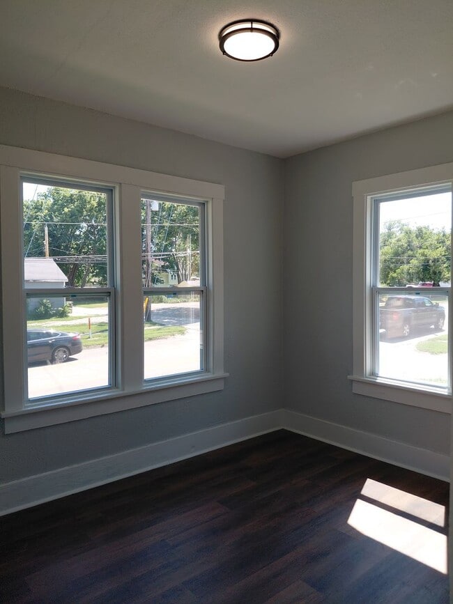 Building Photo - Fully Remodeled Home For Rent