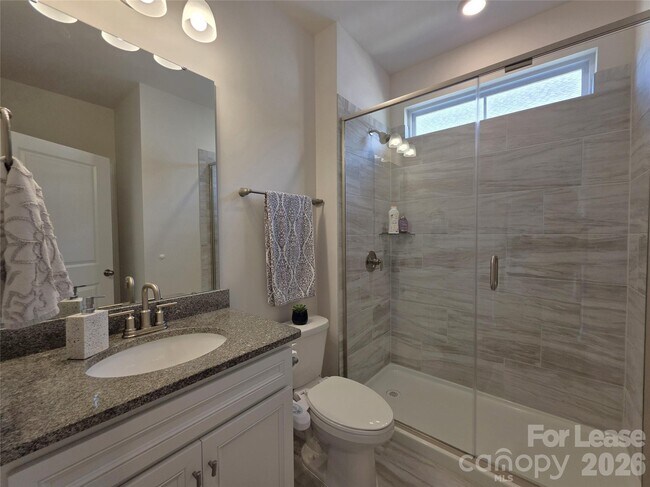 Building Photo - 2216 Skybrook Oaks Dr