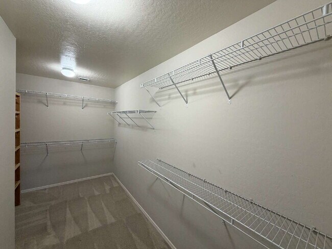 Building Photo - 3907 E Pinto Valley Rd